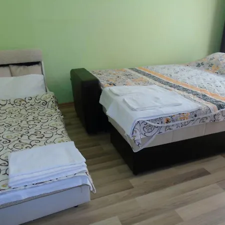 Studio Georgieva * פומורי